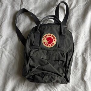 Fjallraven Kånken Dark Gray Backpack